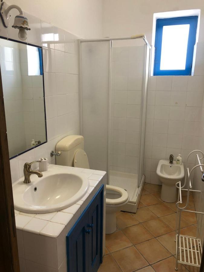 Il Cortiletto - Lipari Centro Appartement Buitenkant foto